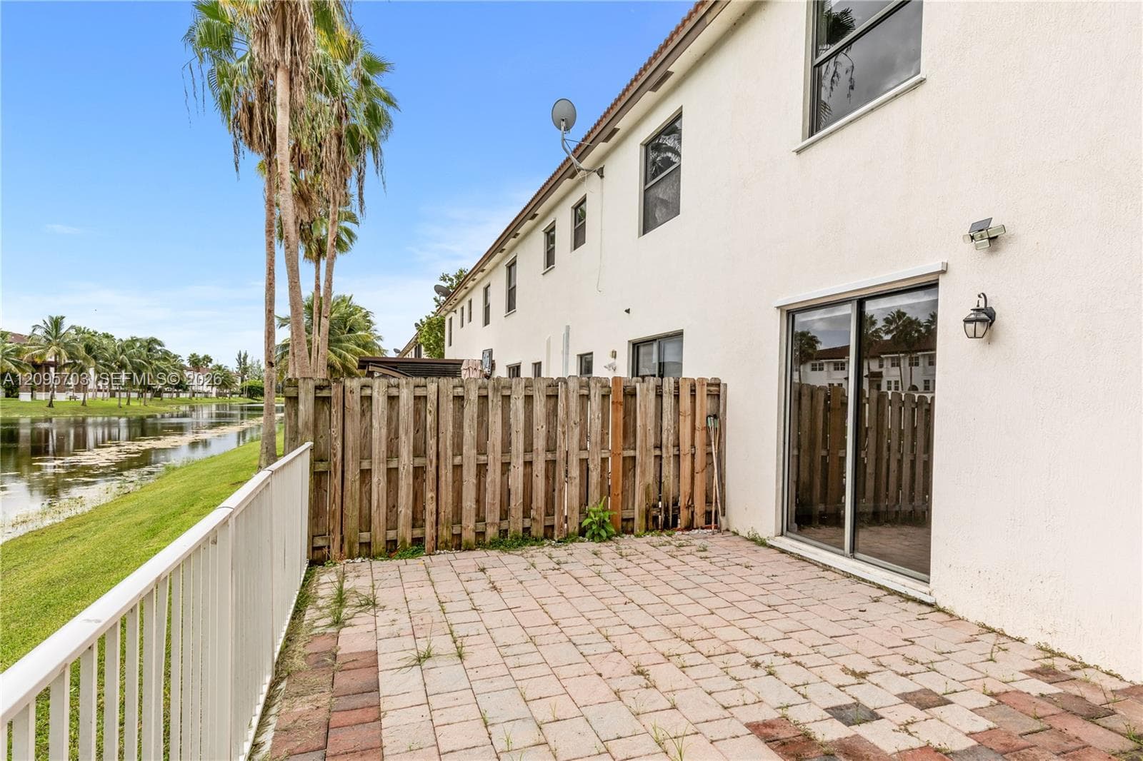 8965 NW 98th Ave photo 39
