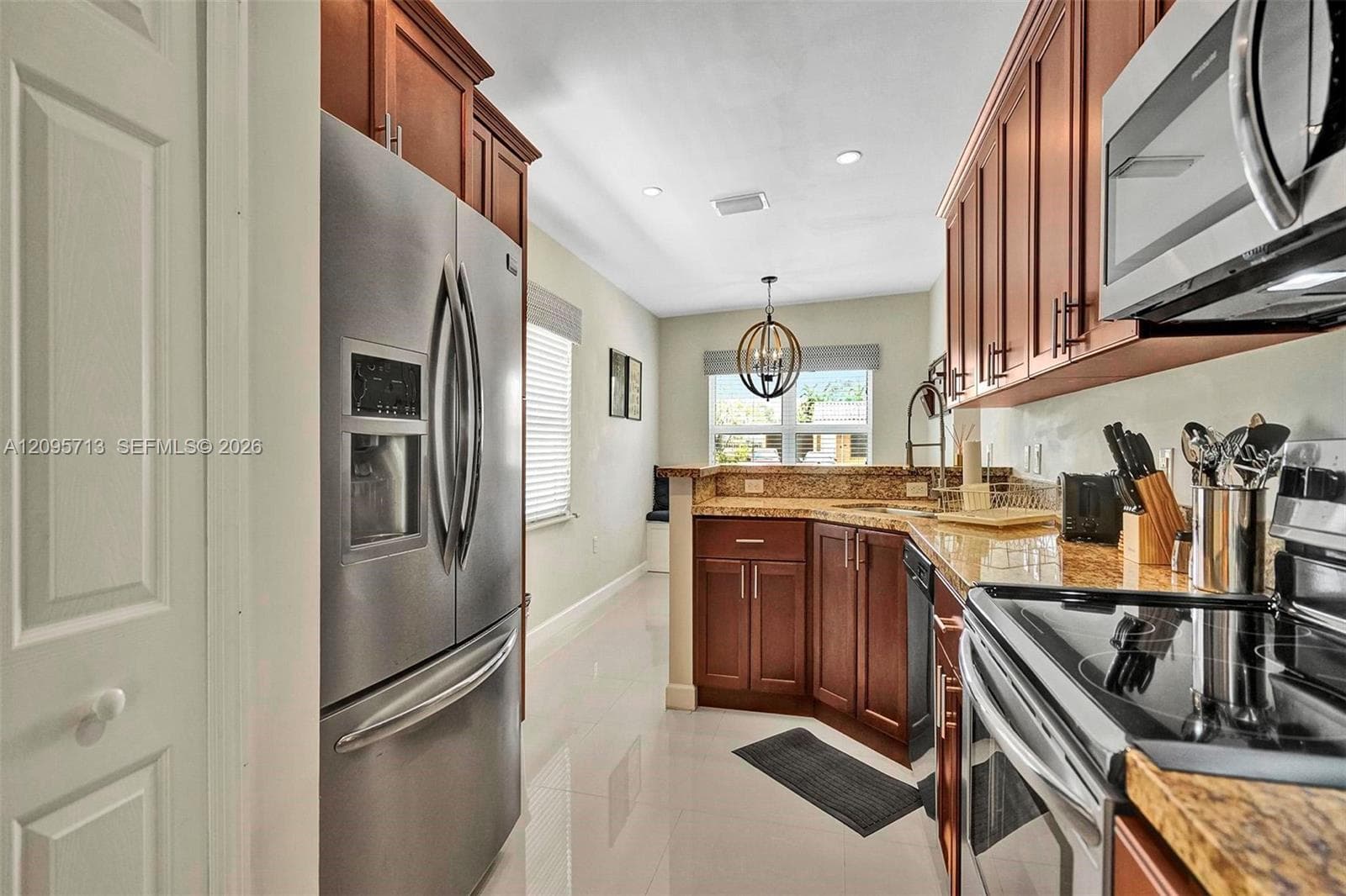 6550 SW 52nd Ter photo 12