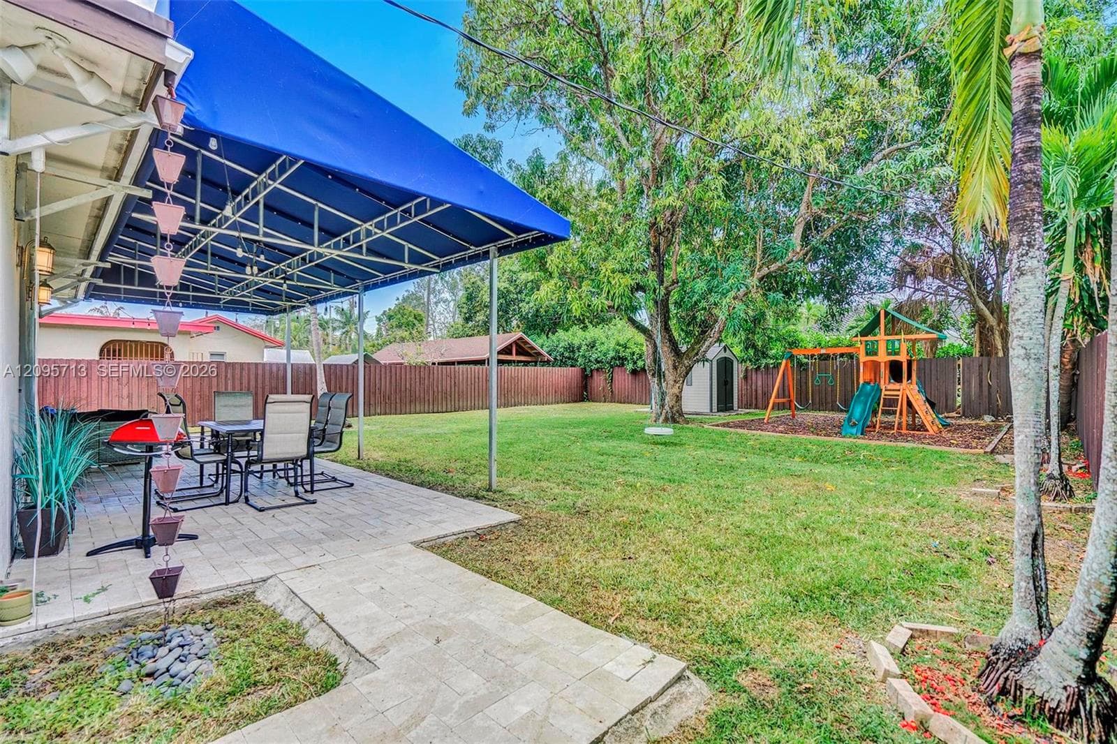 6550 SW 52nd Ter photo 32