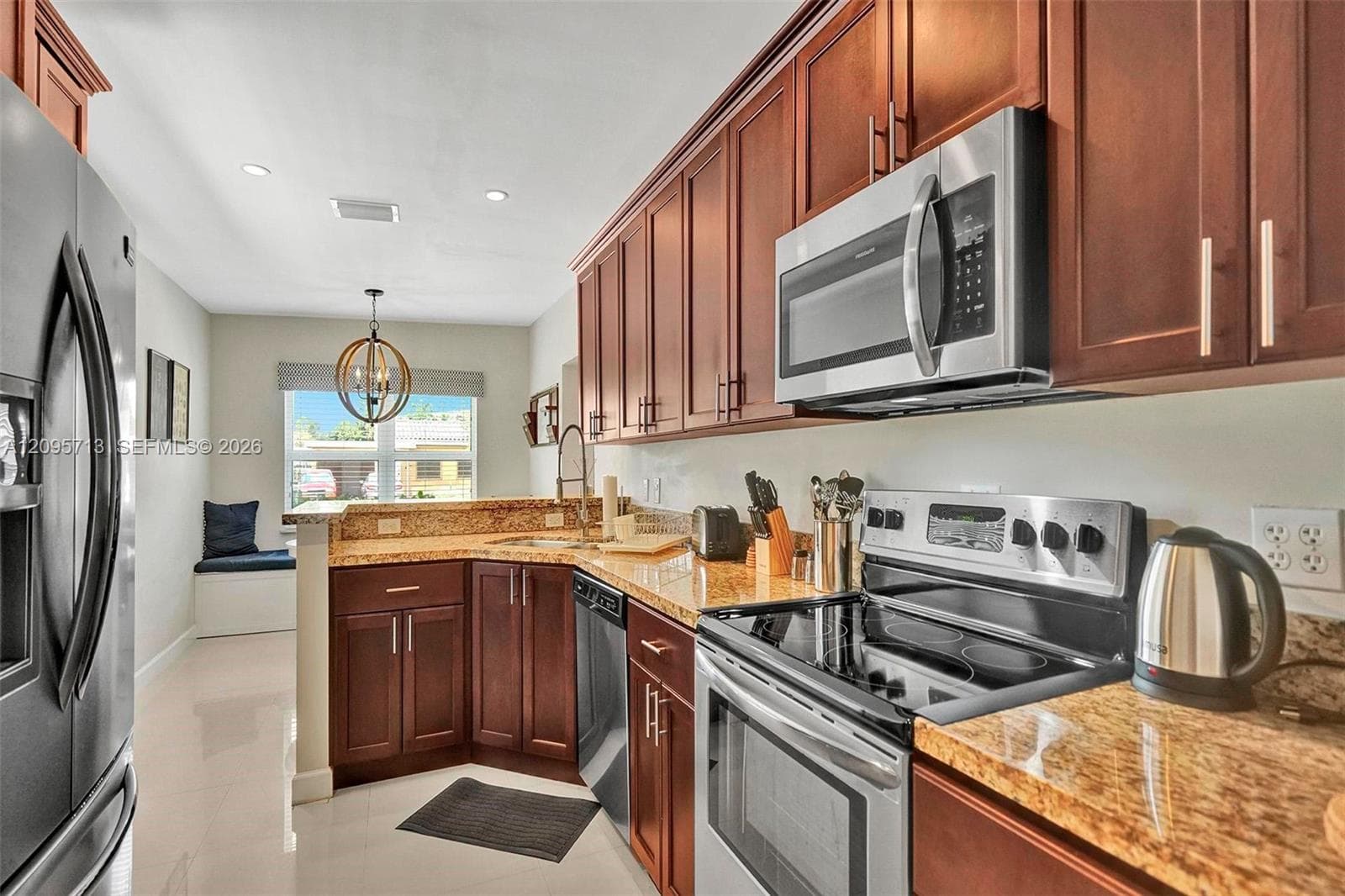 6550 SW 52nd Ter photo 11