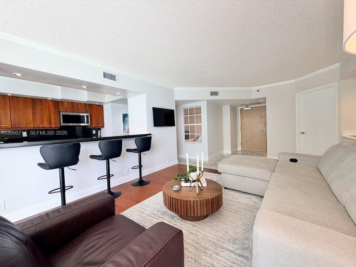 Oceania III · #2032 in Sunny Isles Beach - Photo 6
