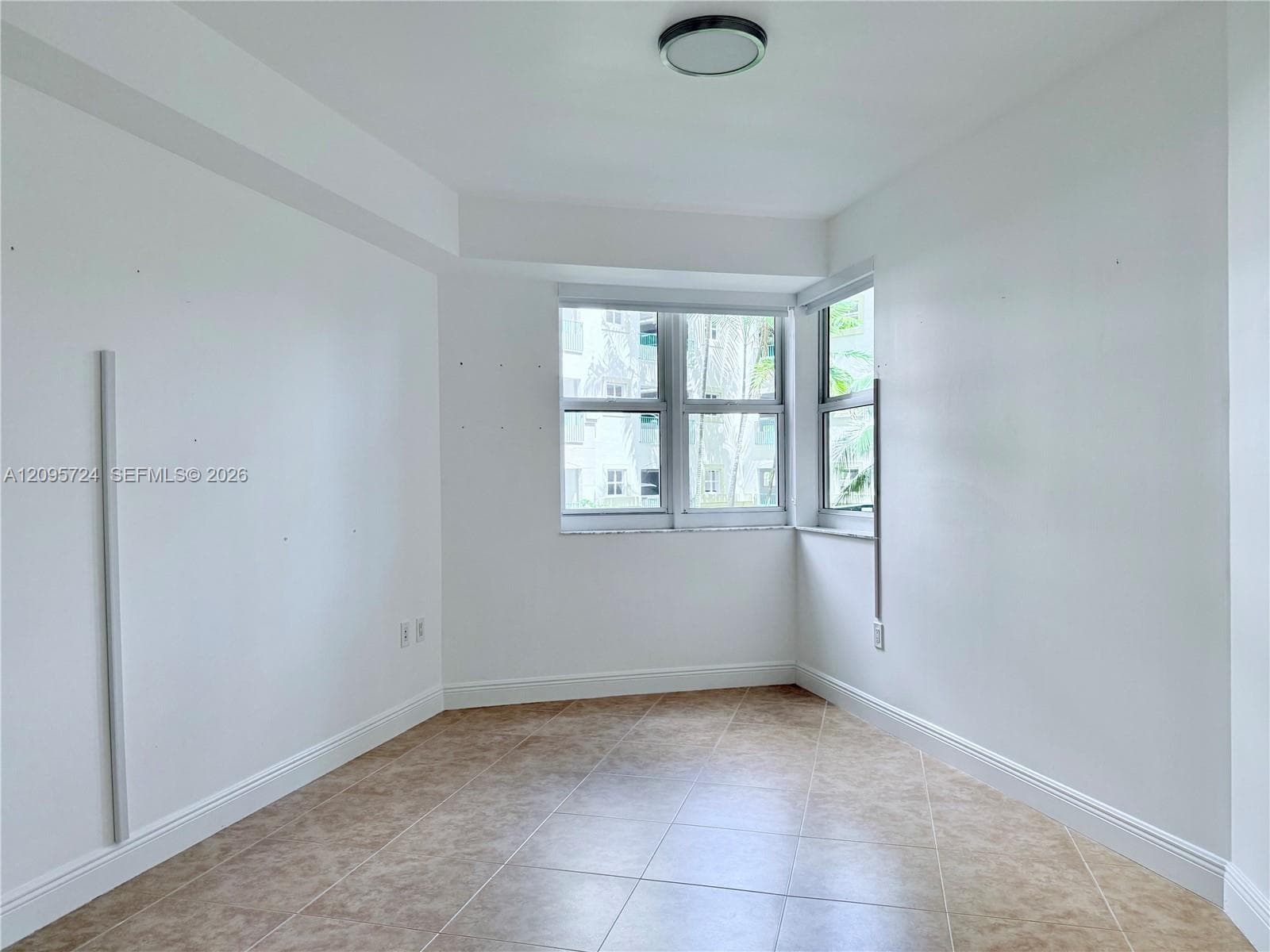 TURNBERRY VILLAGE SO TOWE · #216 in Aventura - Photo 7