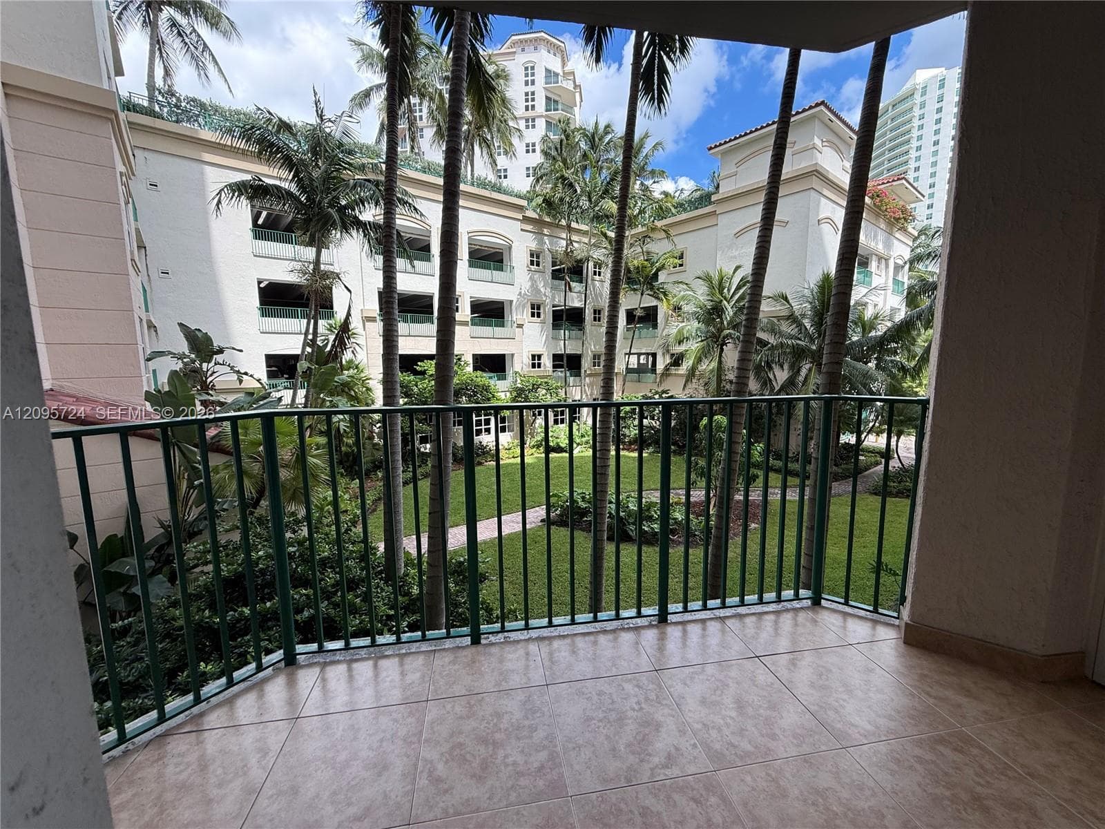 TURNBERRY VILLAGE SO TOWE · #216 in Aventura - Photo 10