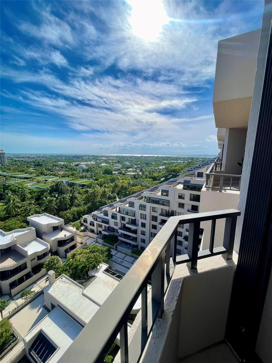 Tidemark at Key Colony · #1235 in Key Biscayne - Photo 4