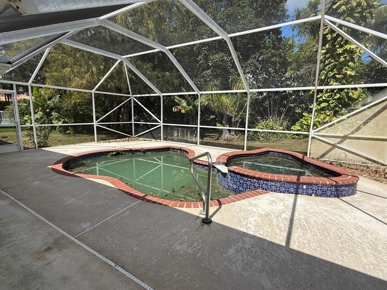 Pool/Patio