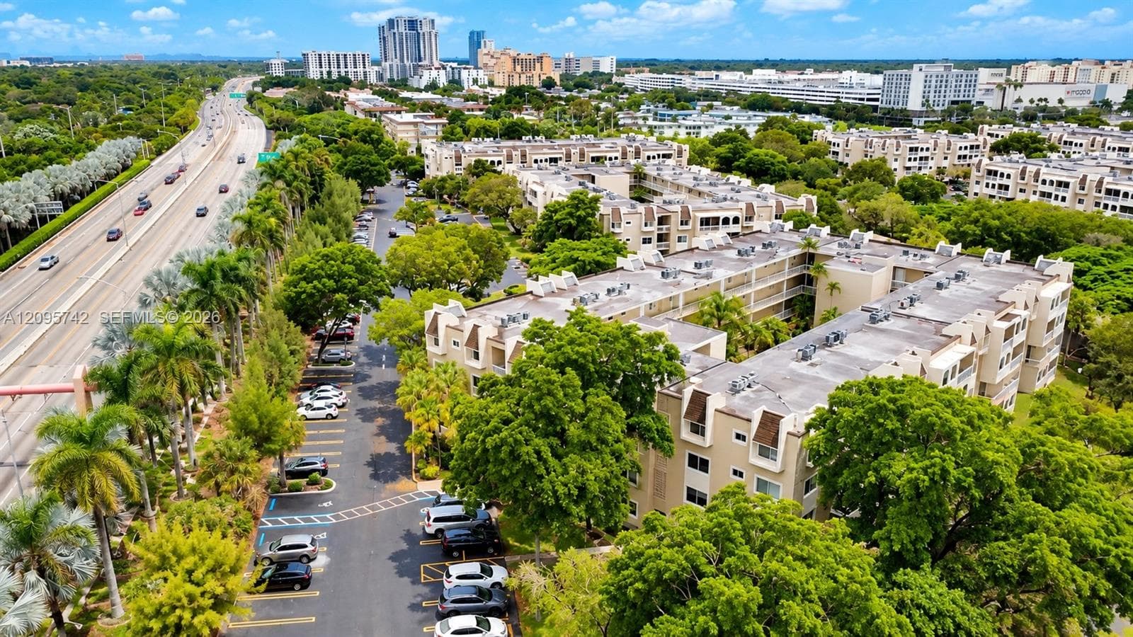 VILLAGE OF KINGS CREEK CO · #C-314 in Miami - Photo 3