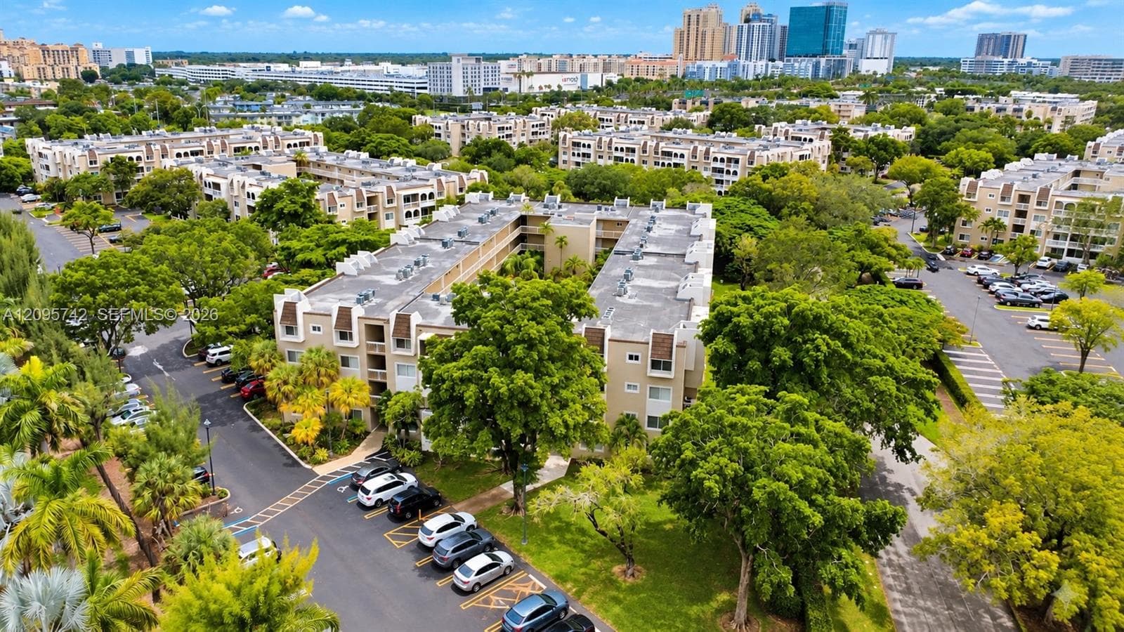VILLAGE OF KINGS CREEK CO · #C-314 in Miami - Photo 4