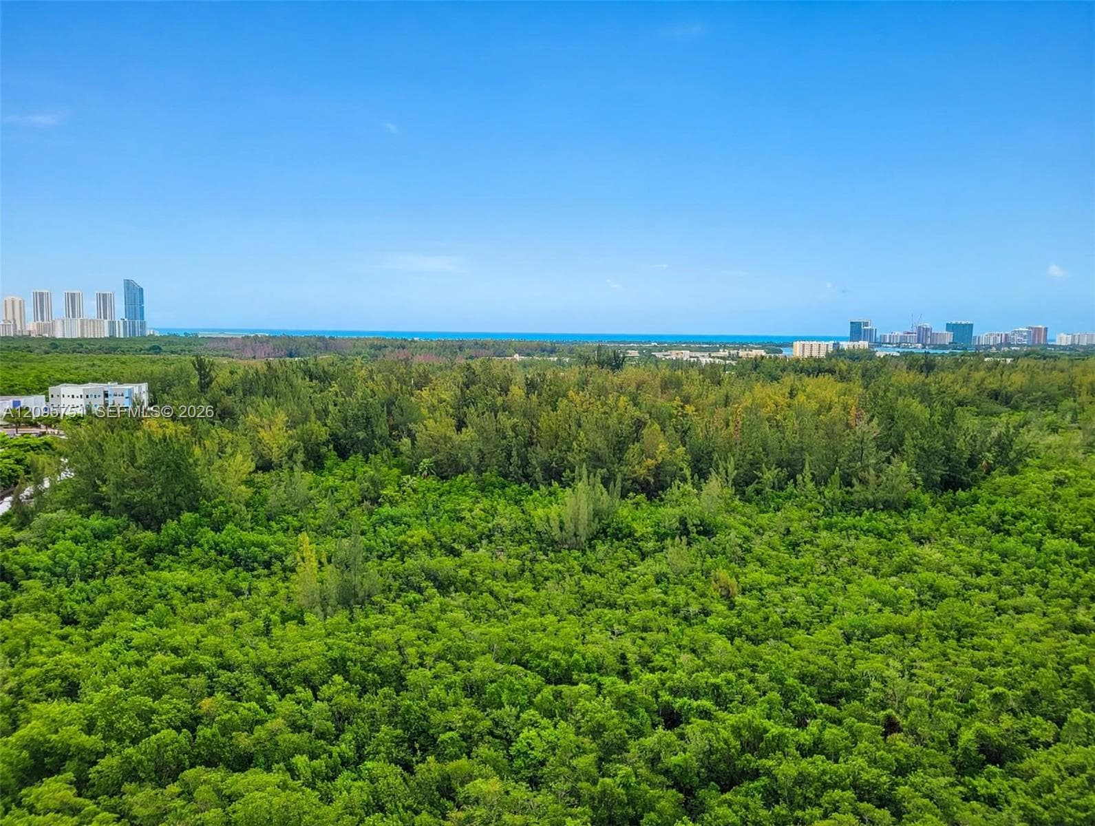 THE OAKS I CONDO · #1704 in North Miami - Photo 2
