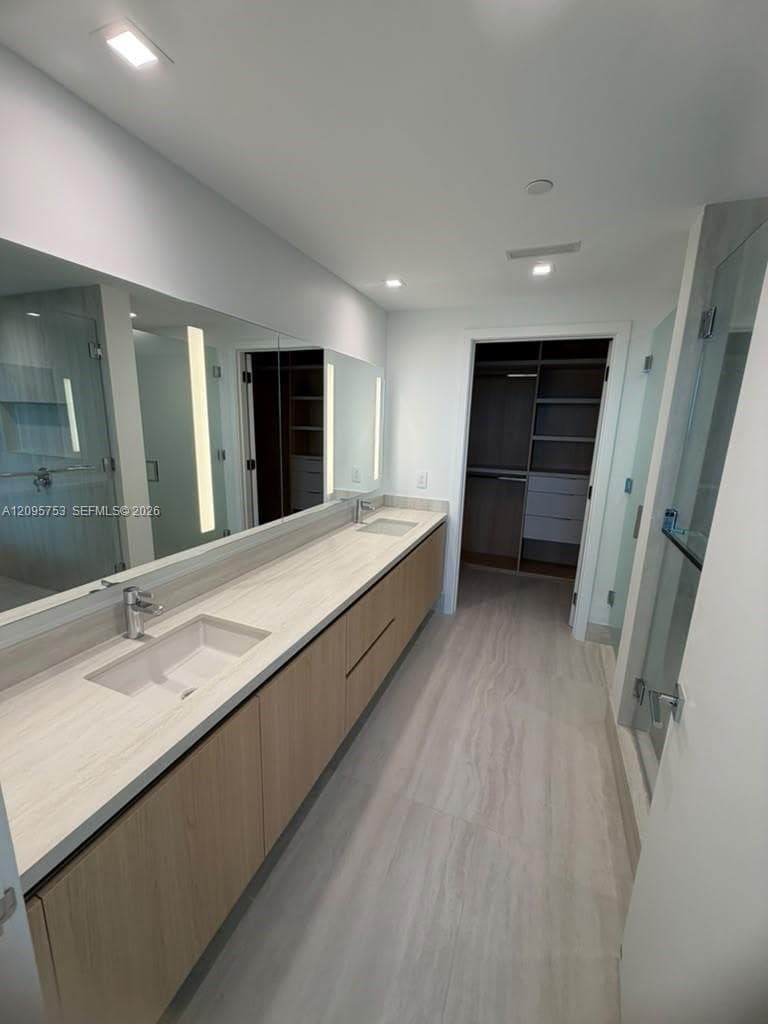 One Park Tower Condo 1204 · #1204 in Miami - Photo 30