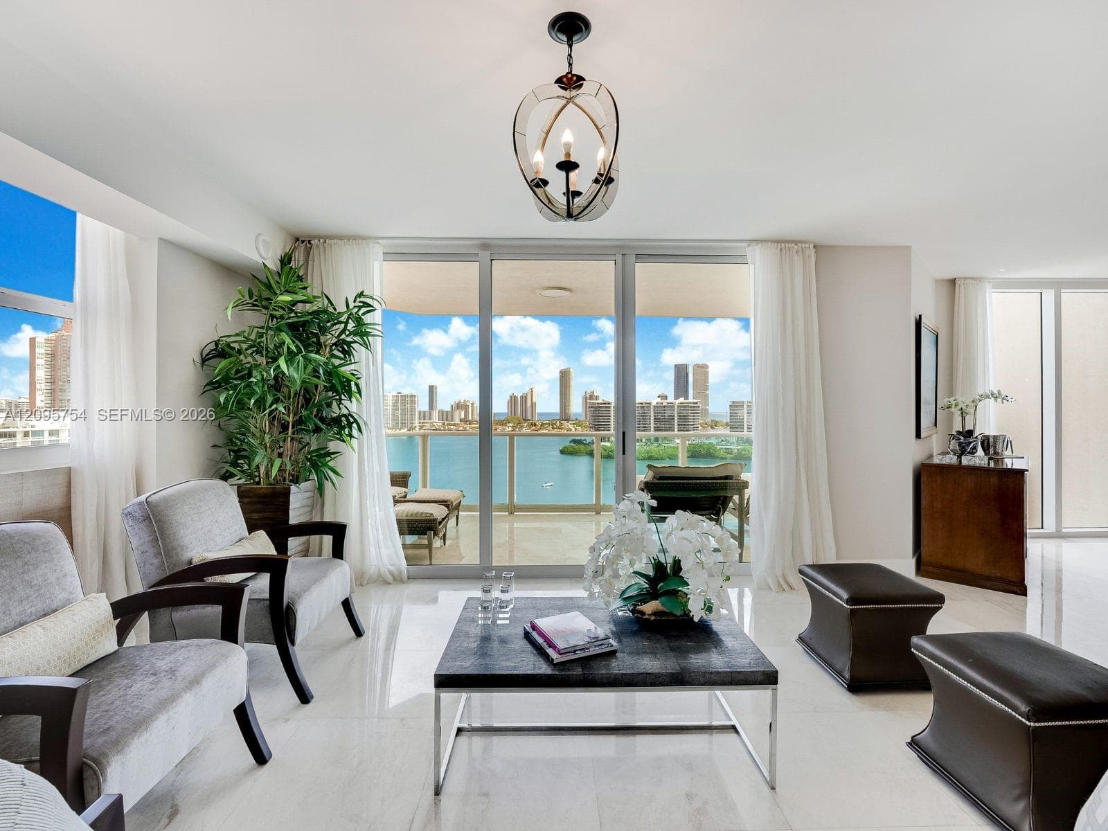 Peninsula II · #1701 in Aventura - Photo 2