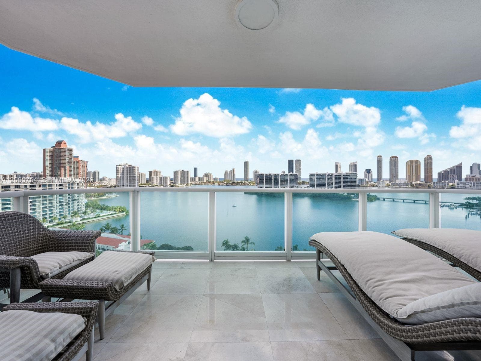 Peninsula II · #1701 in Aventura - Photo 22