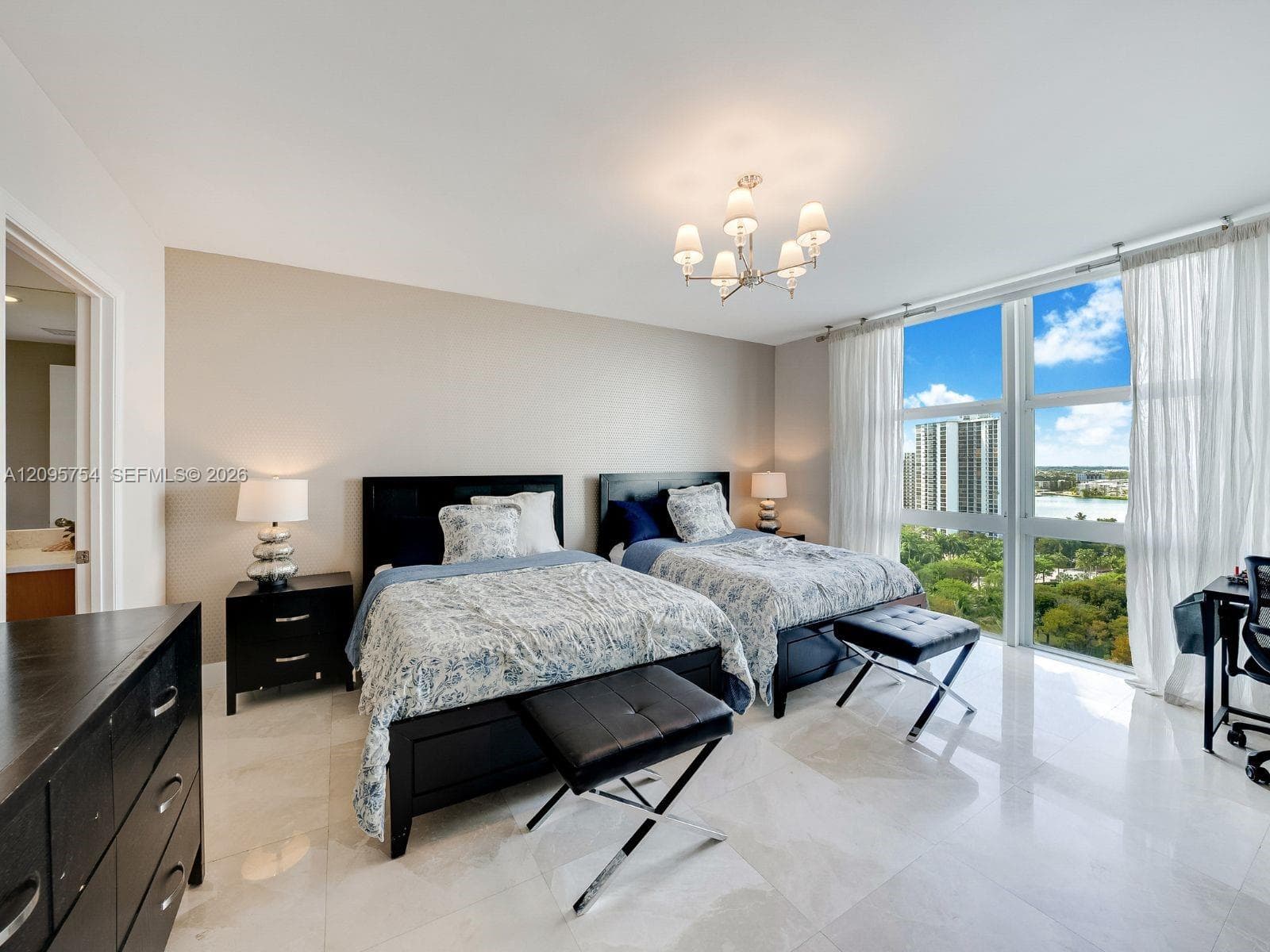 Peninsula II · #1701 in Aventura - Photo 14
