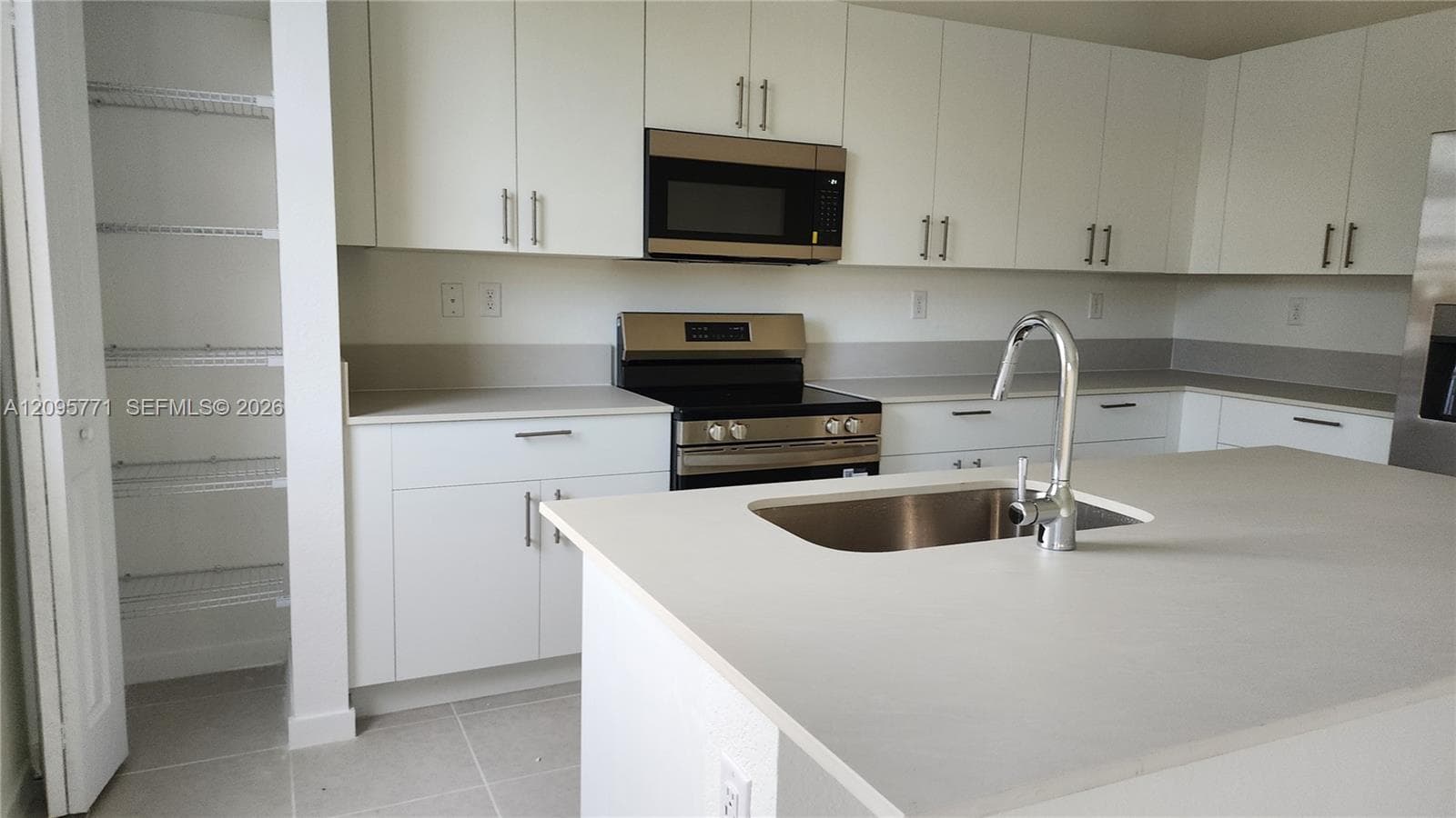 2518 SE 25th Dr #2518 photo 12