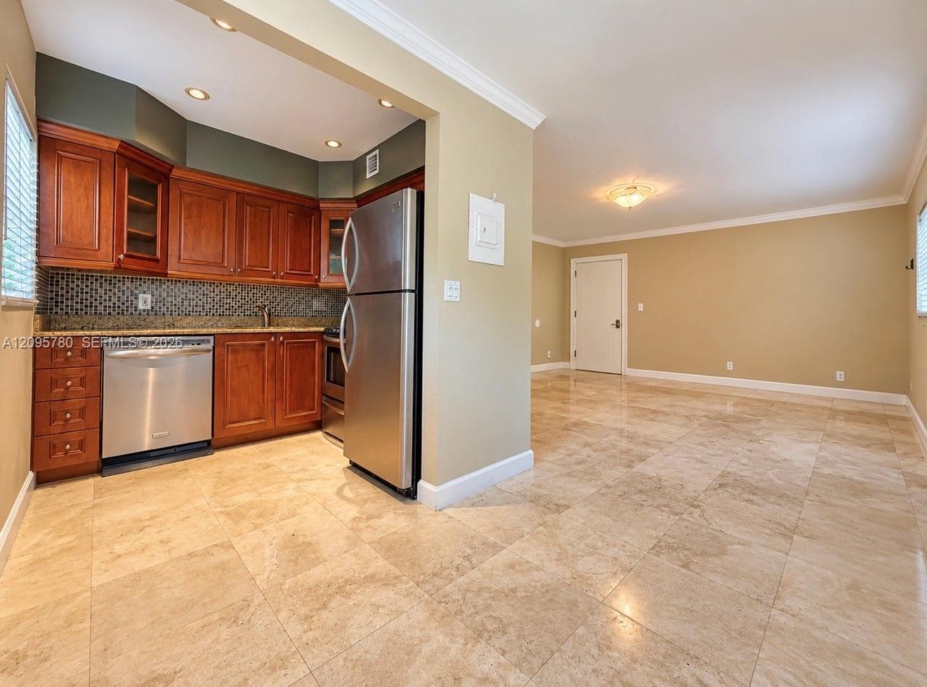 PARK PLACE CONDO · #203 in Fort Lauderdale - Photo 8