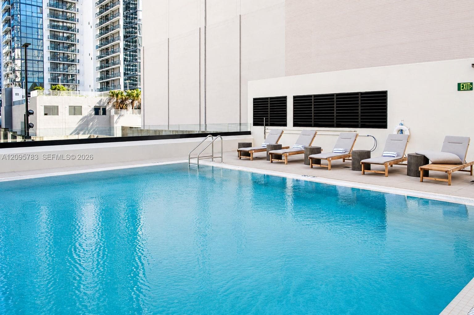 District 225 · #2306 in Miami - Photo 12