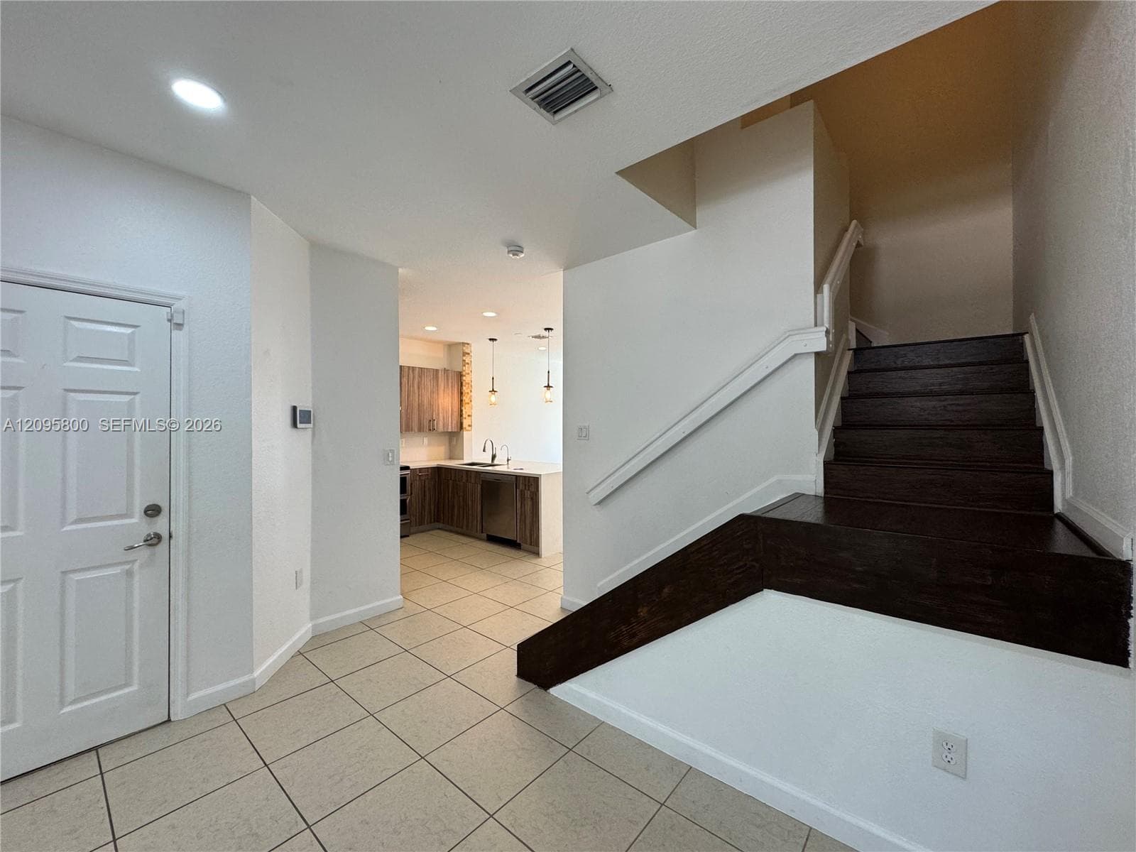 343 NE 37th Ter photo 13