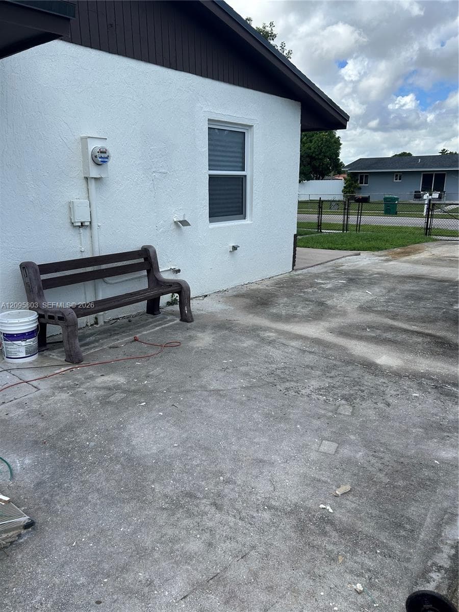 20403 NW 44th Pl photo 22