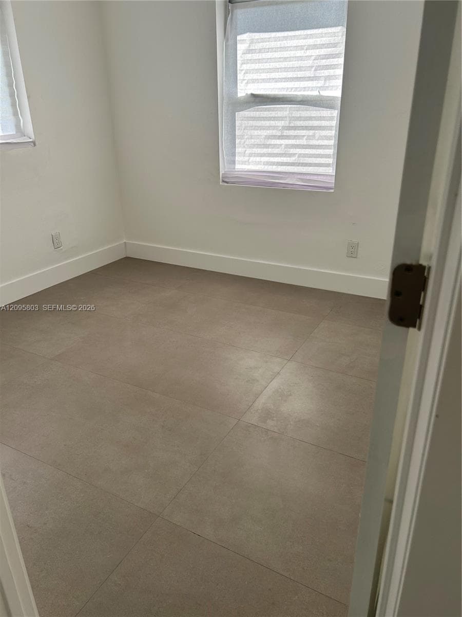 20403 NW 44th Pl photo 11