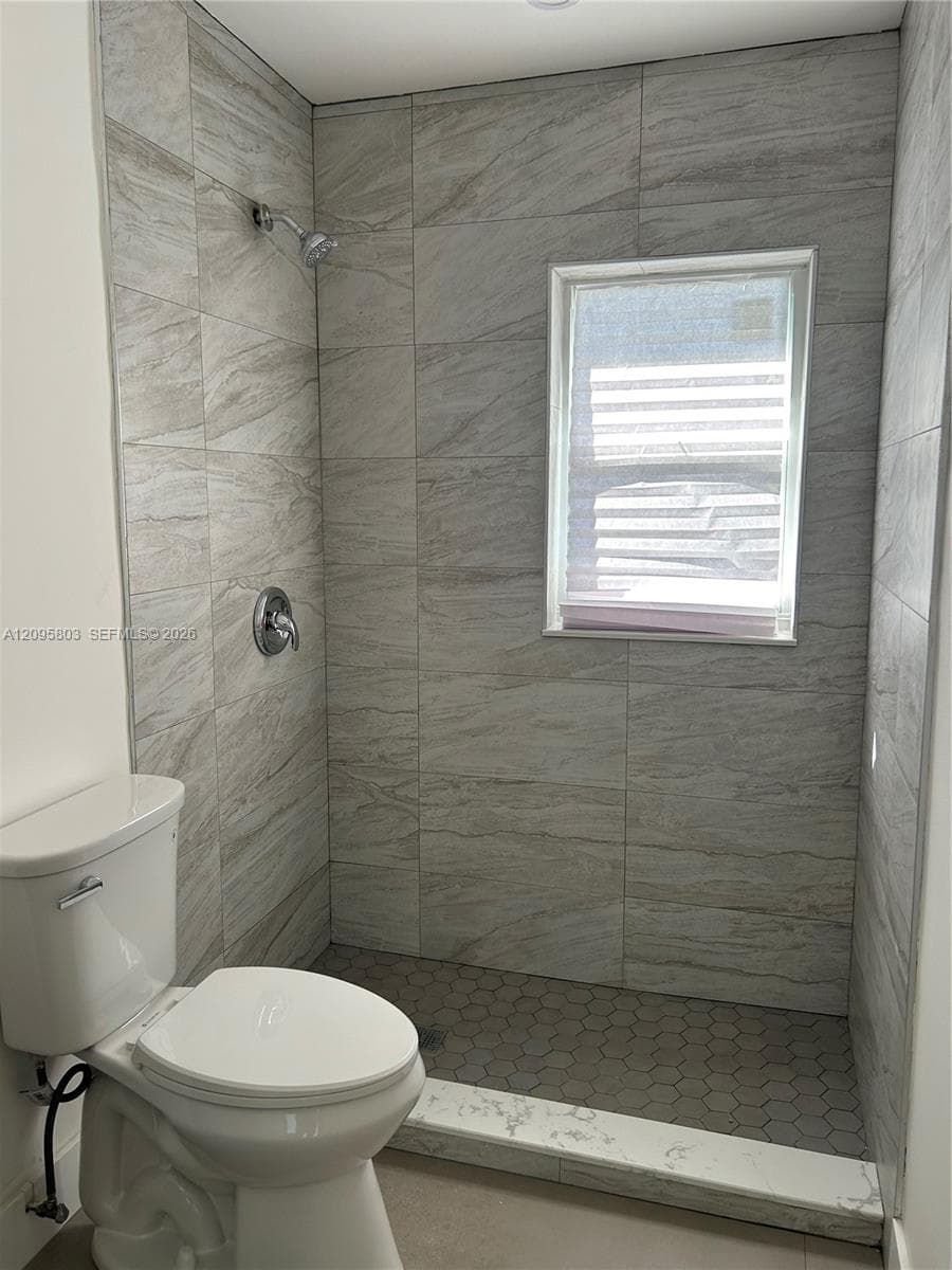 20403 NW 44th Pl photo 8