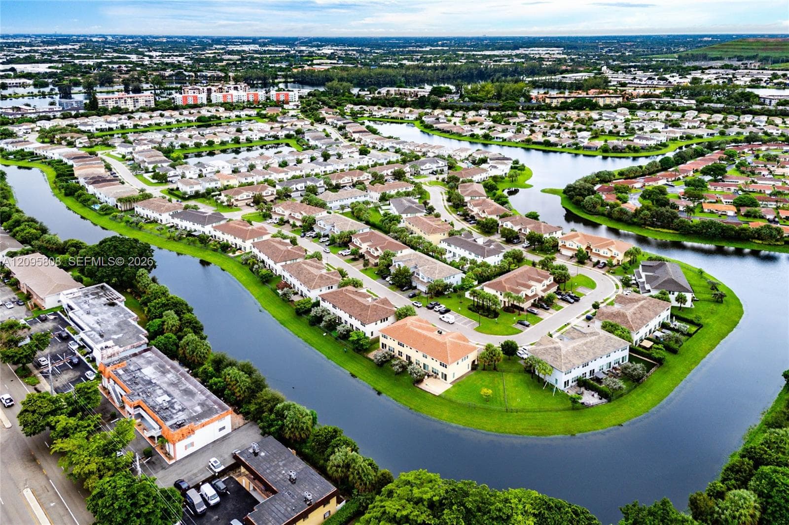 4354 Veleiros Ave photo 50