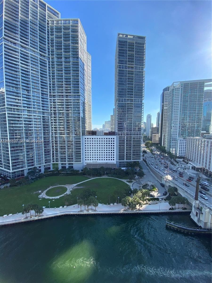 Epic · #4011 in Miami - Photo 24