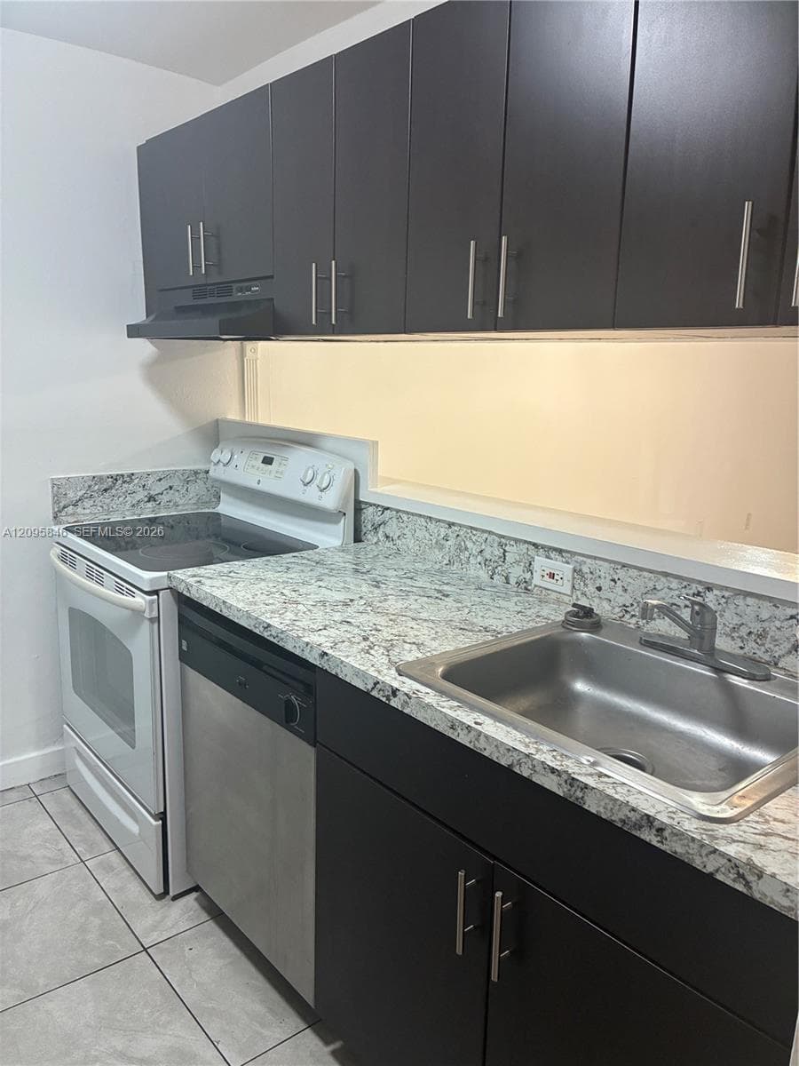THE TERRACES CONDO PH II · #D203 in Miami - Photo 4