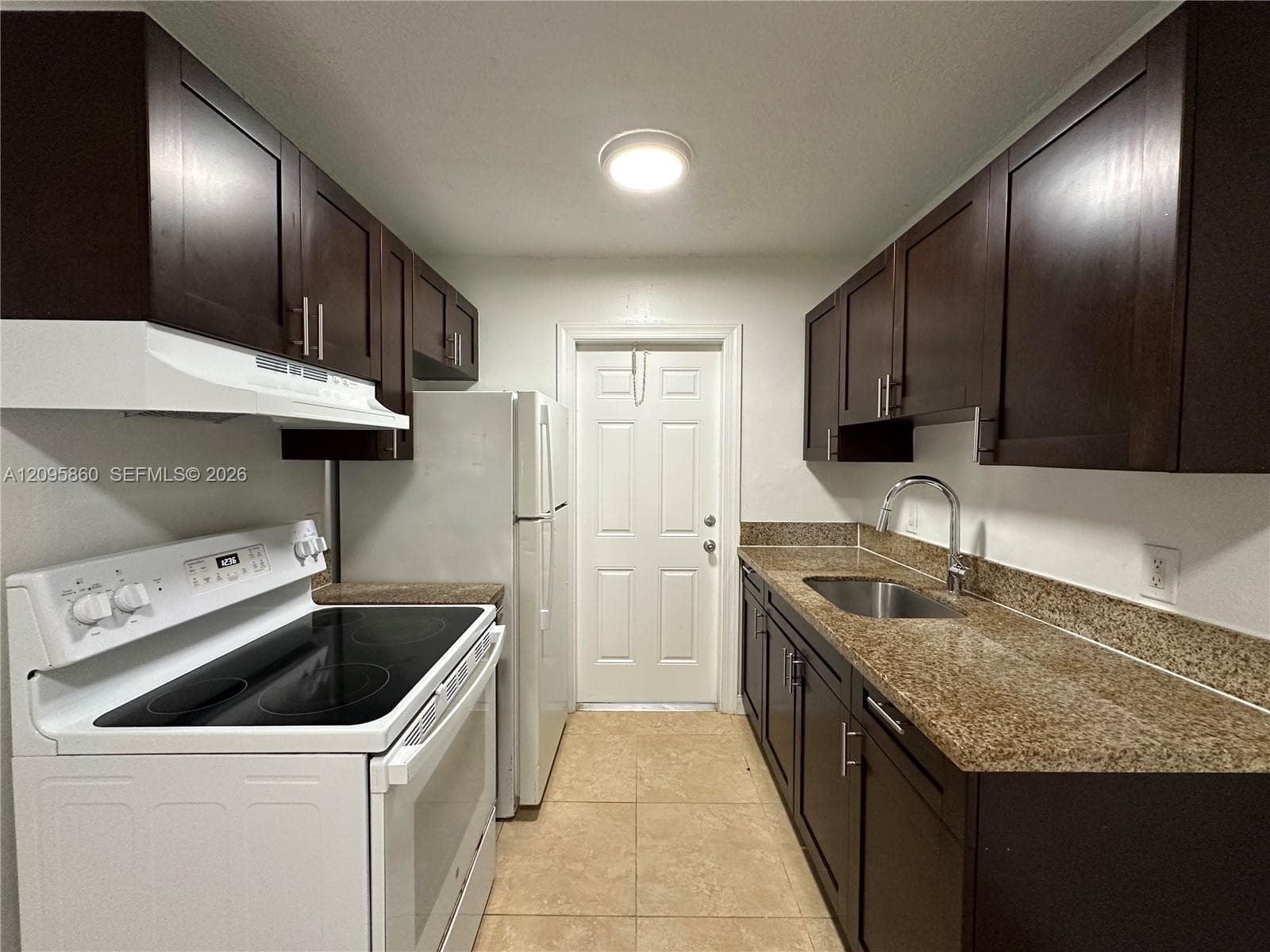 2900 Ne 17th Ave · #118 in Pompano Beach - Photo 2