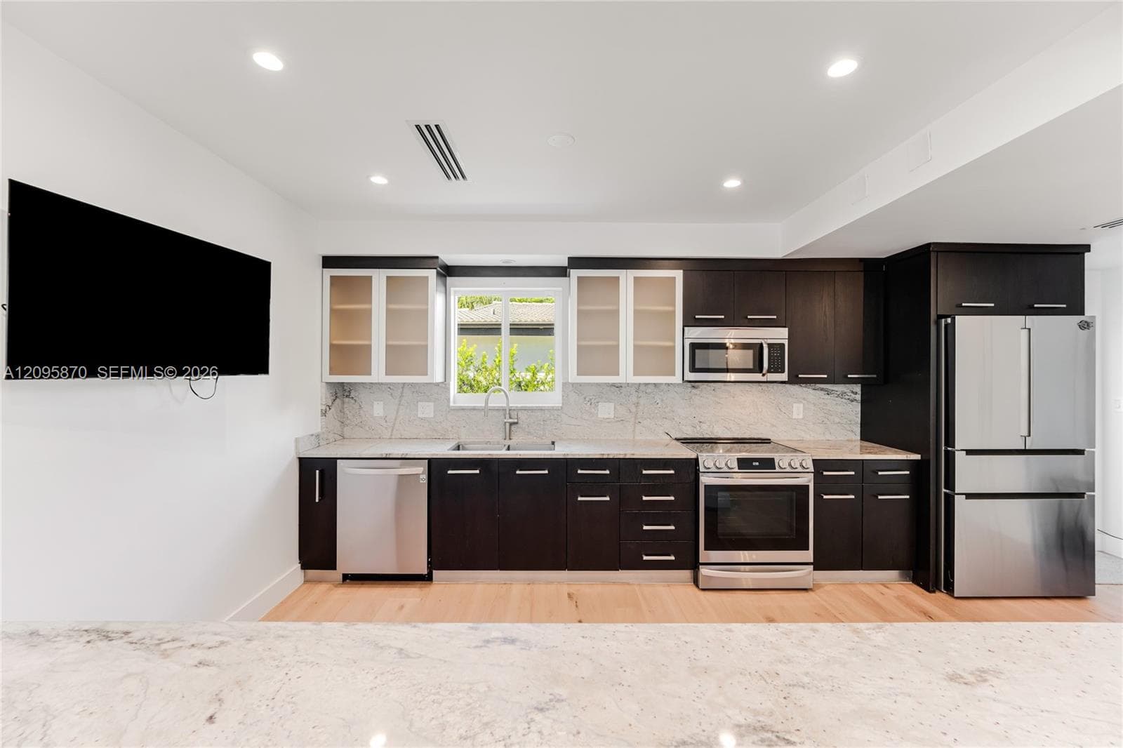 740 S Shore Dr photo 23