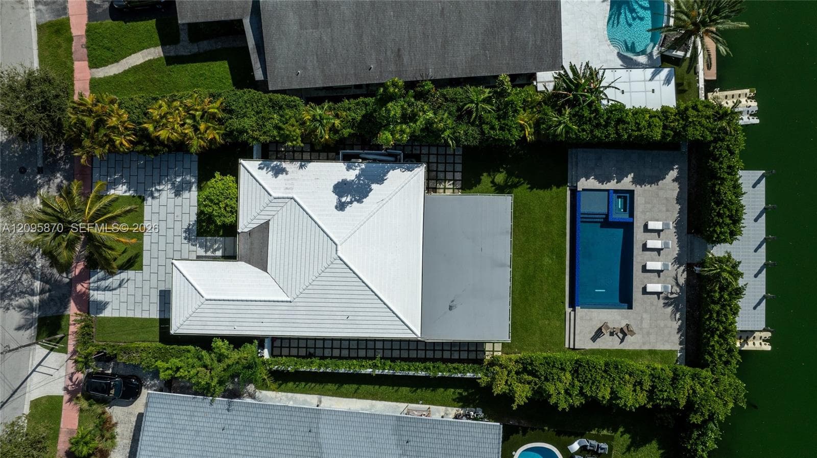 740 S Shore Dr photo 38