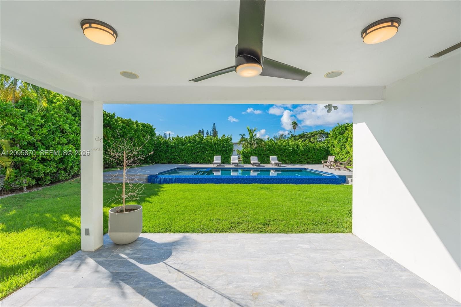 740 S Shore Dr photo 10