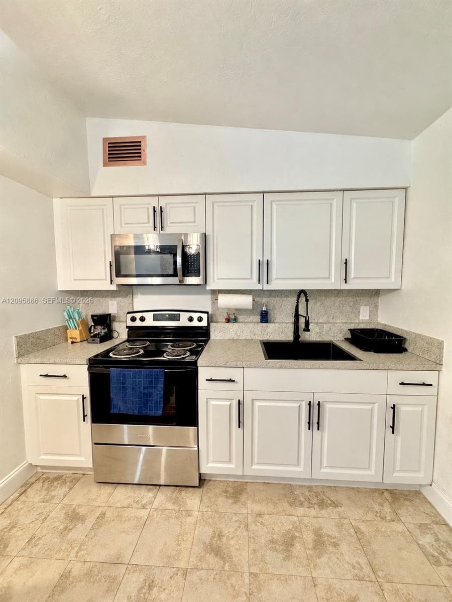 3296 William Ave photo 13