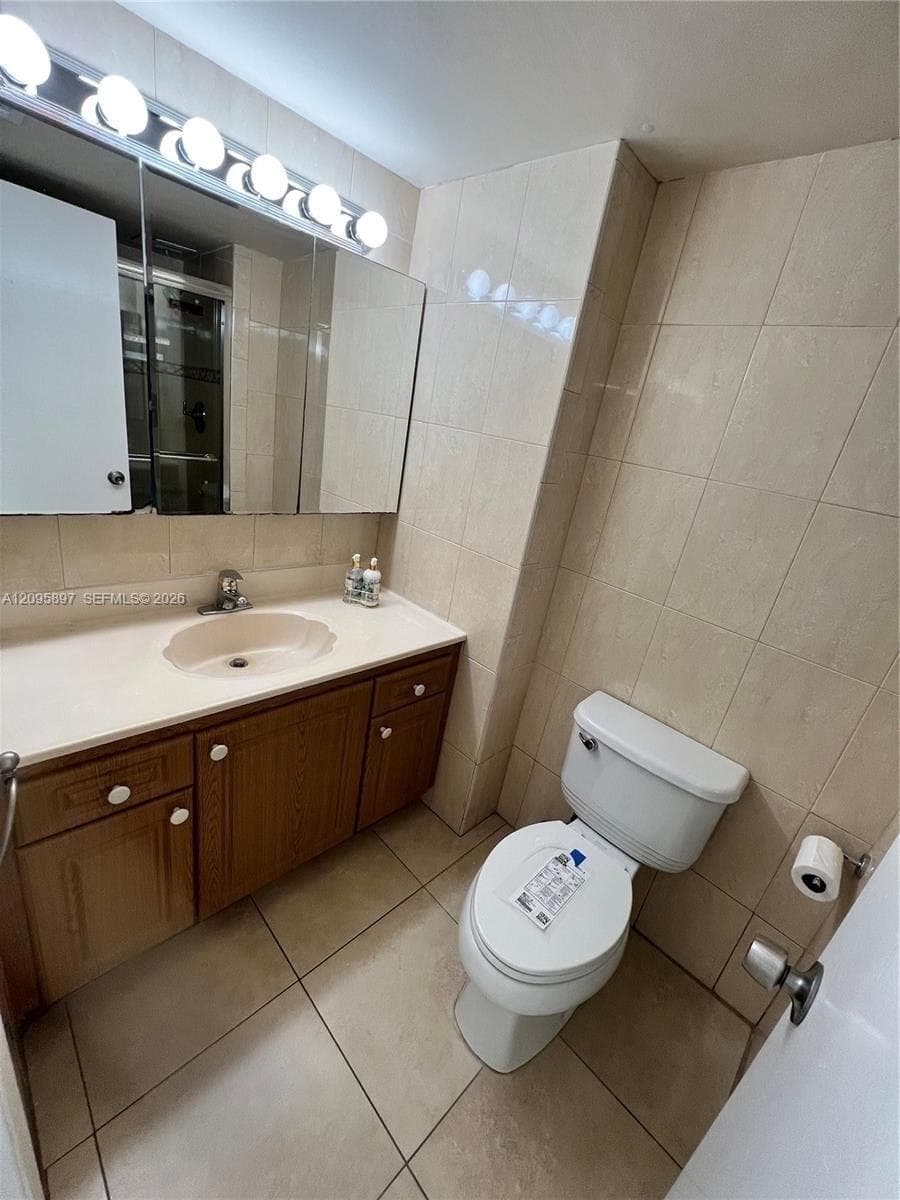 DEL PRADO MARINA · #1901 in Aventura - Photo 27