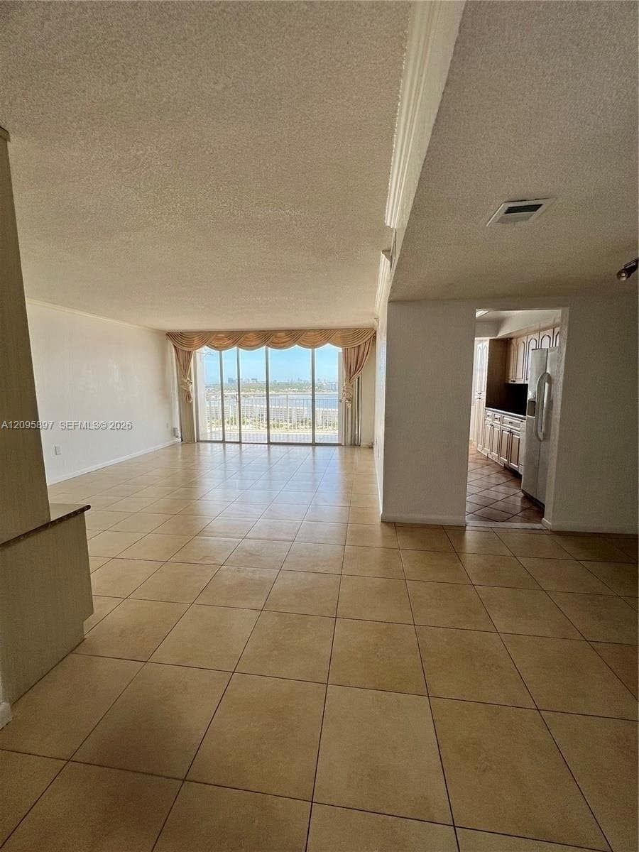 DEL PRADO MARINA · #1901 in Aventura - Photo 7