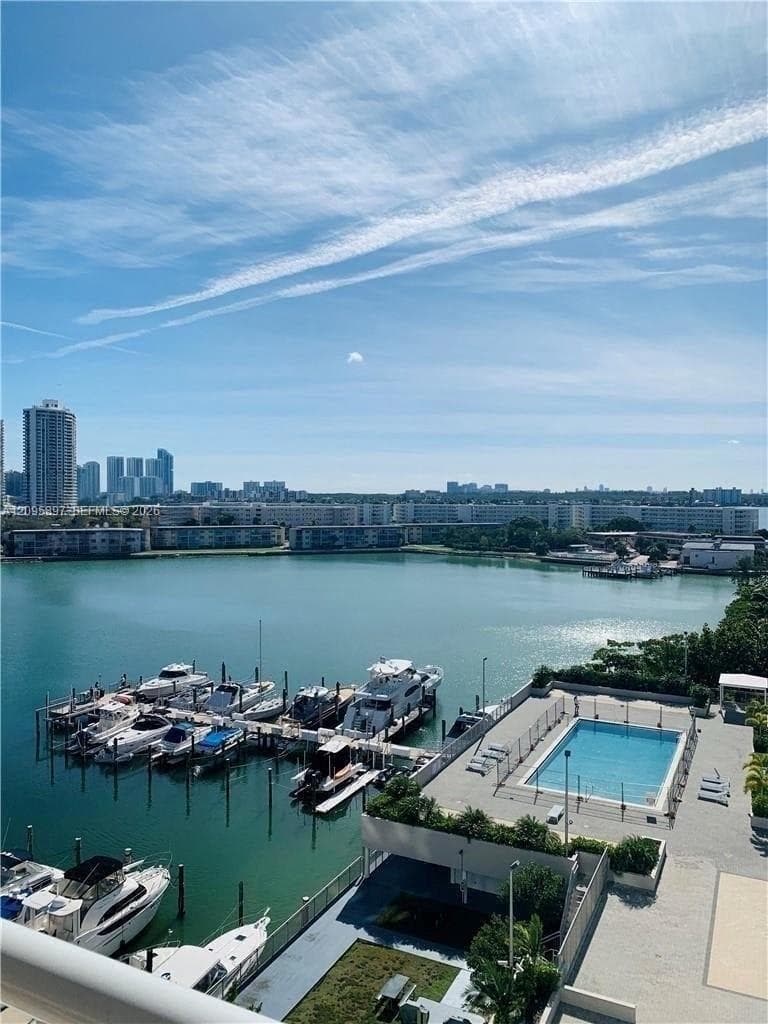 DEL PRADO MARINA · #1901 in Aventura - Photo 34