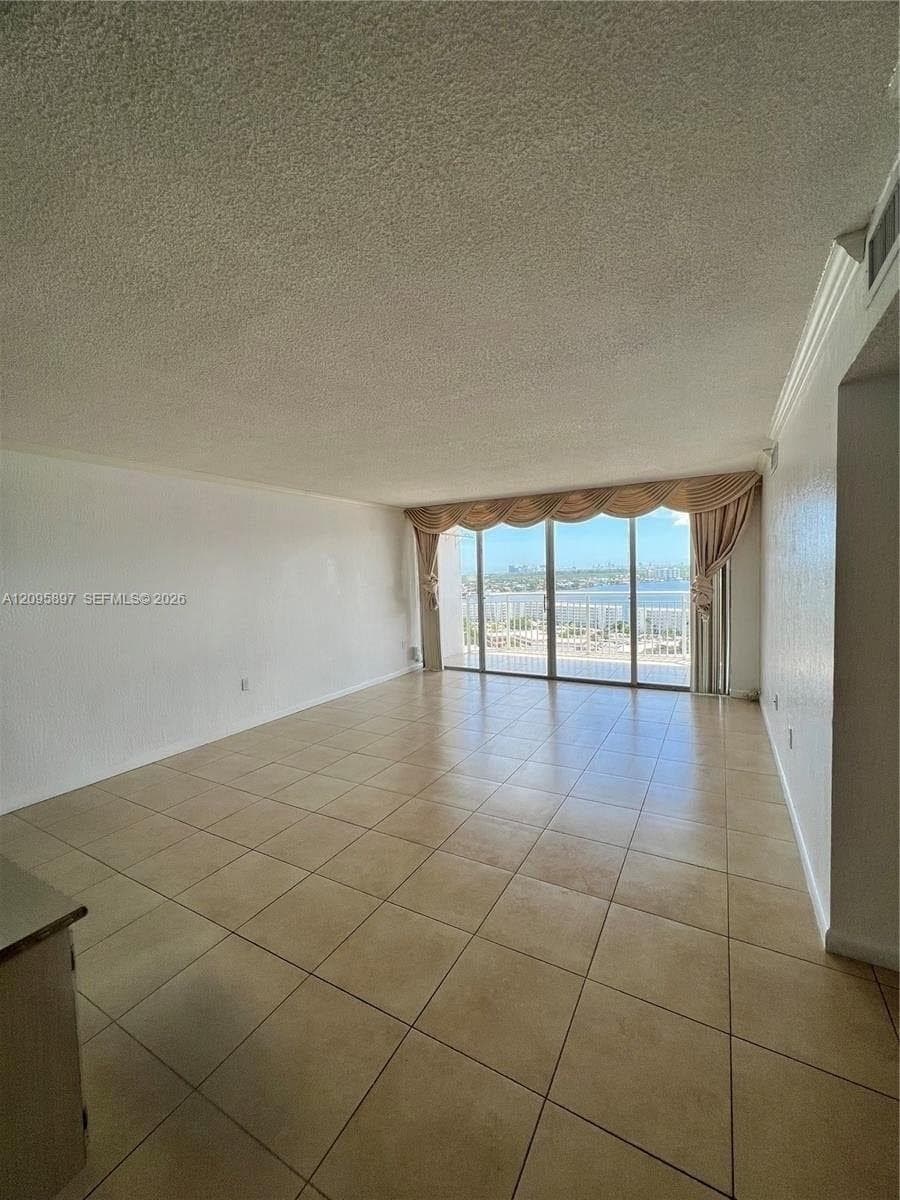 DEL PRADO MARINA · #1901 in Aventura - Photo 4
