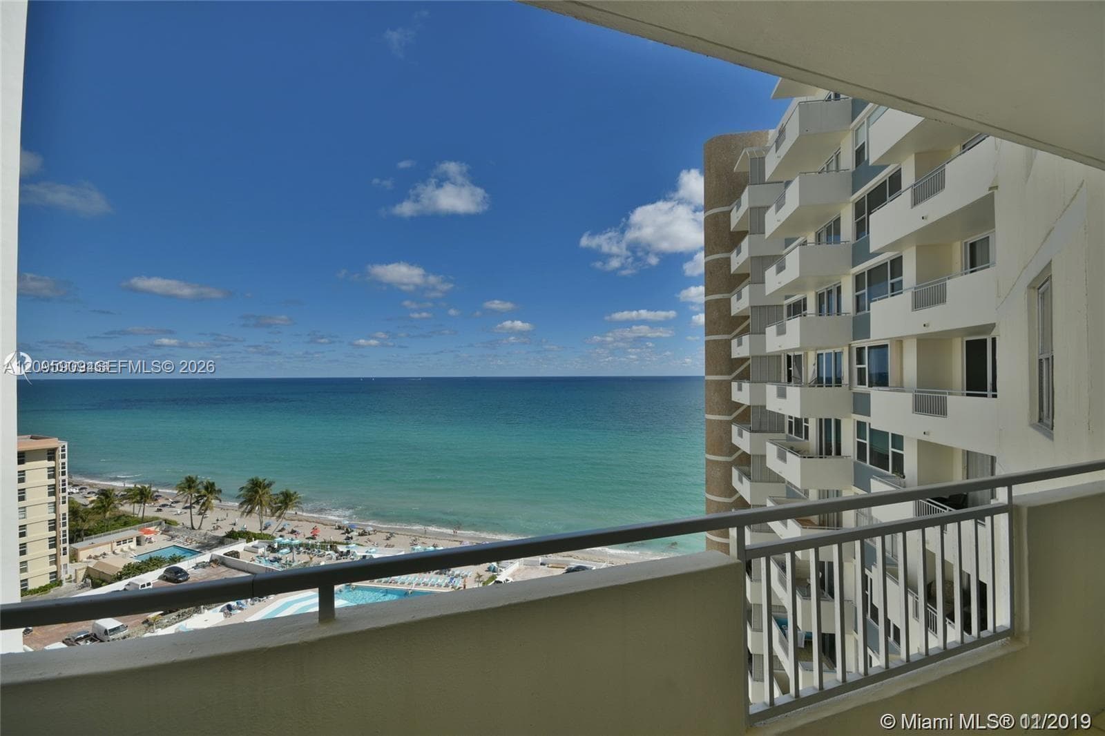 PARKER DORADO CONDO · #1204 in Hallandale Beach - Photo 3