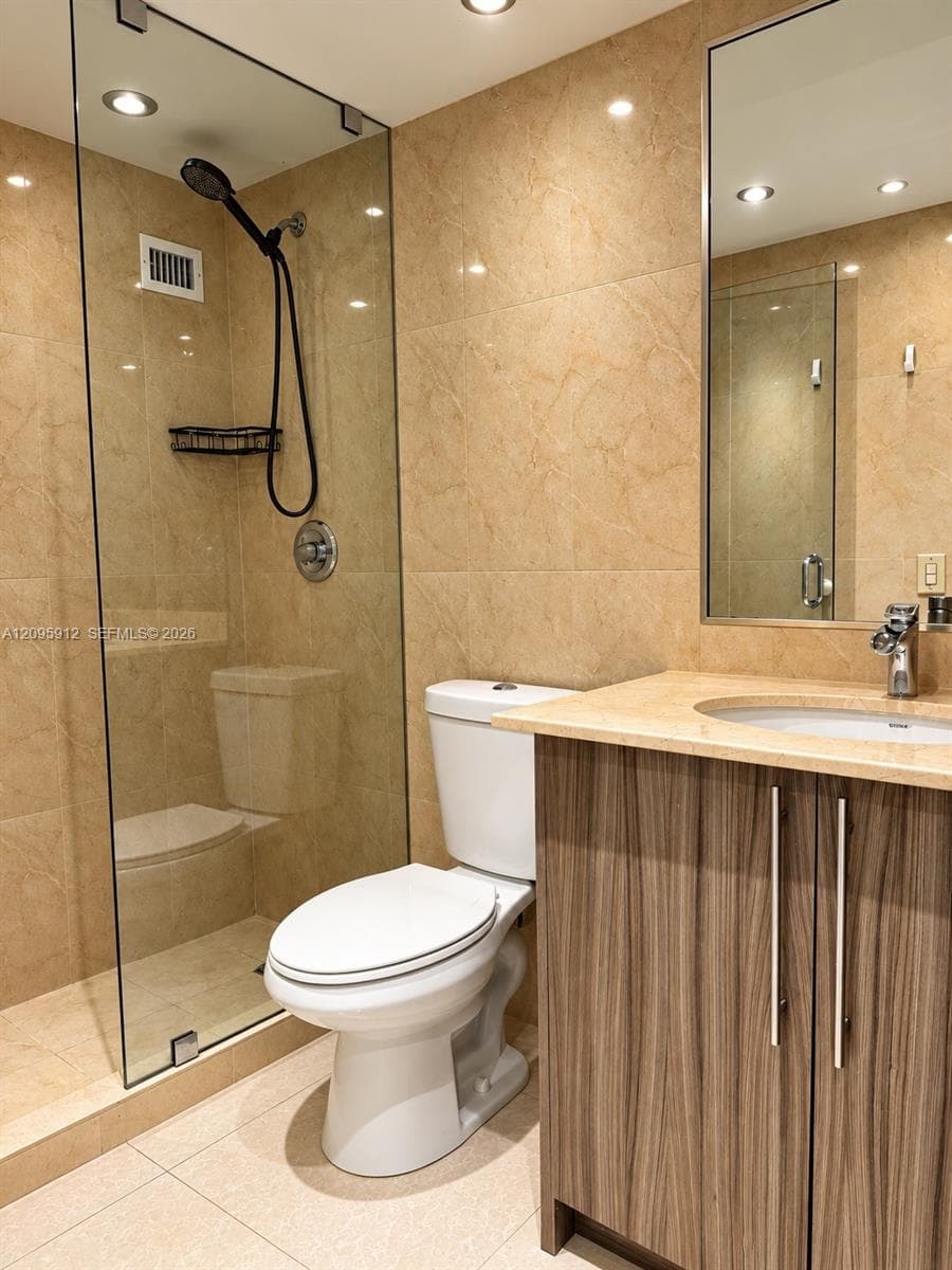 THE PLAZA OF BAL HARBOUR · #203 in Bal Harbour - Photo 4