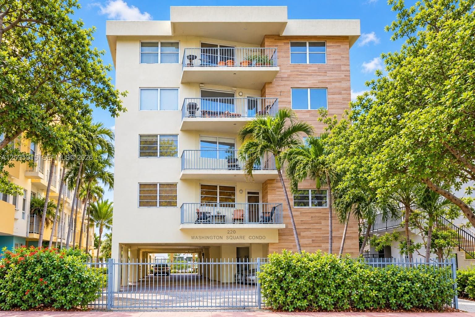 WASHINGTON SQUARE CONDO · #5D in Miami Beach - Photo 1