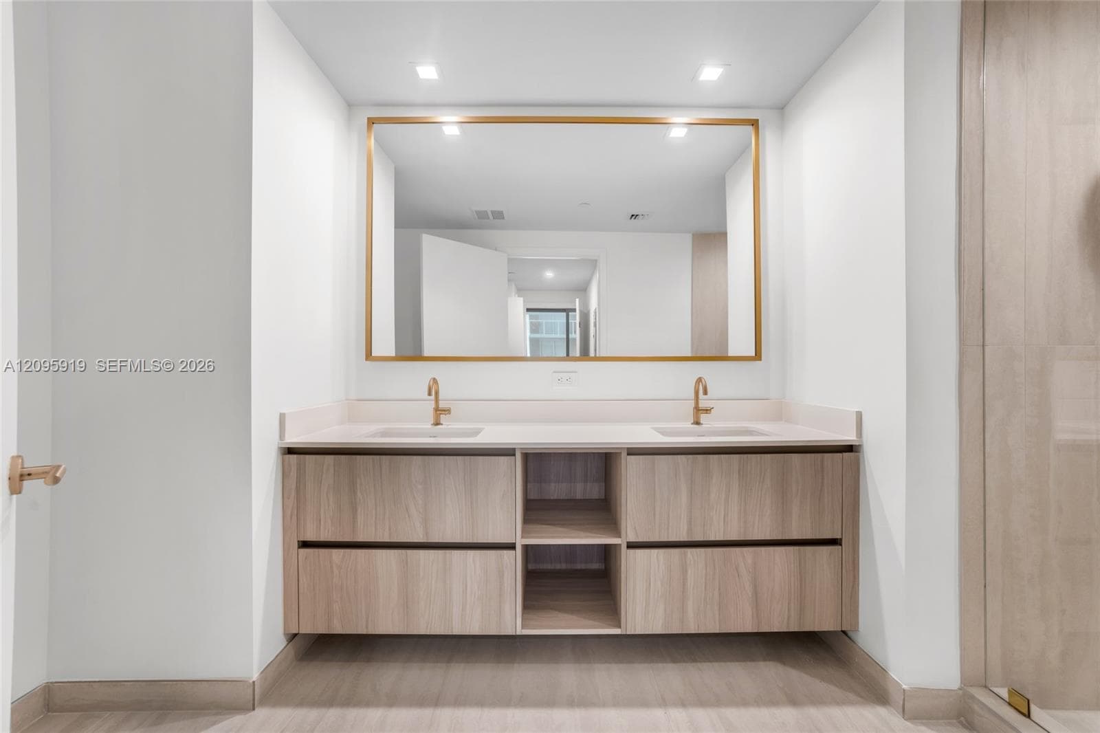 Viceroy Brickell Residences · #1708 in Miami - Photo 6
