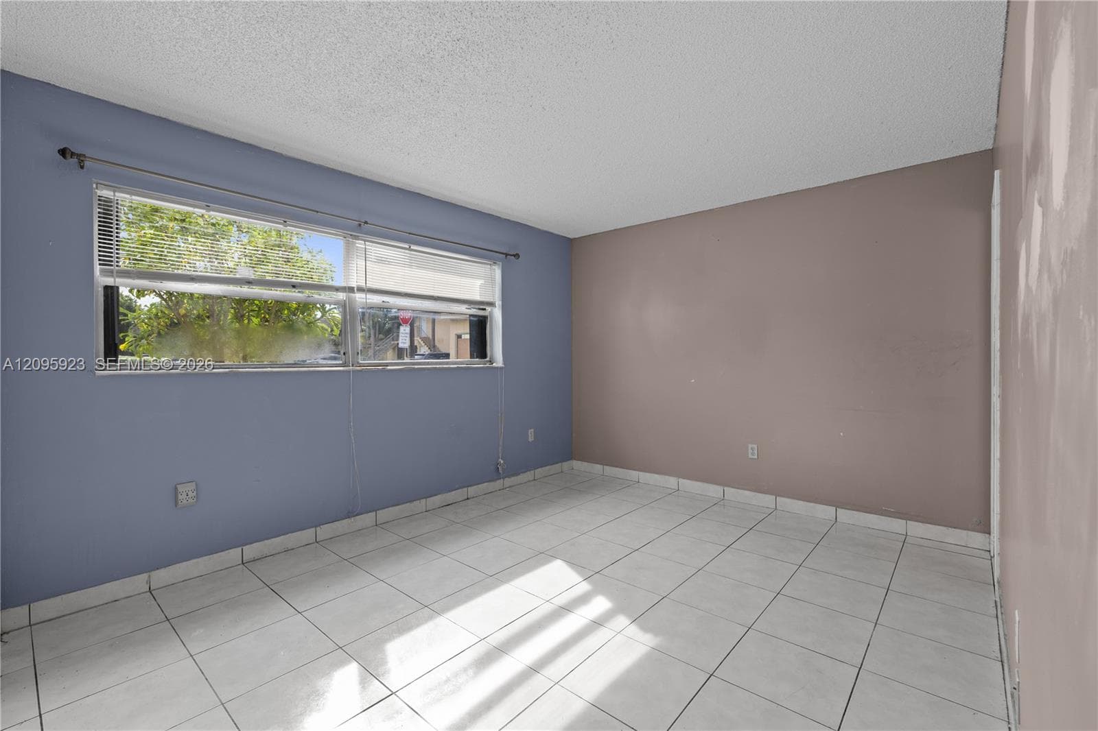 LKESIDE XI CONDO · #10-9 in Miami - Photo 6