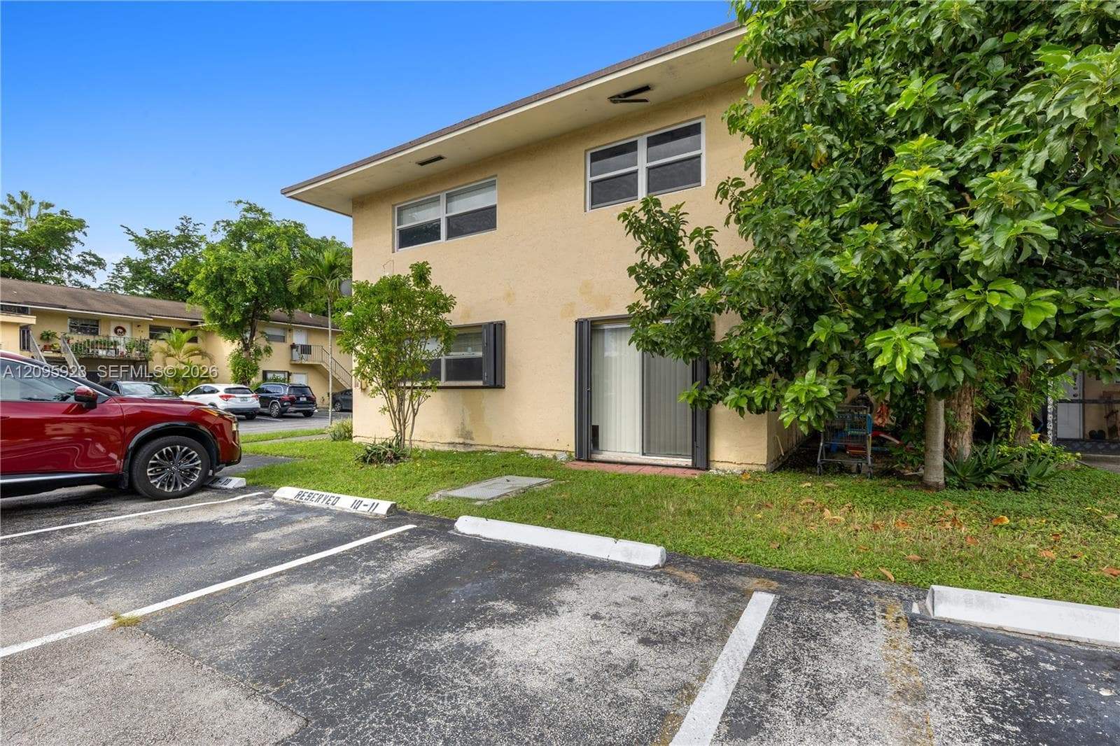LKESIDE XI CONDO · #10-9 in Miami - Photo 10