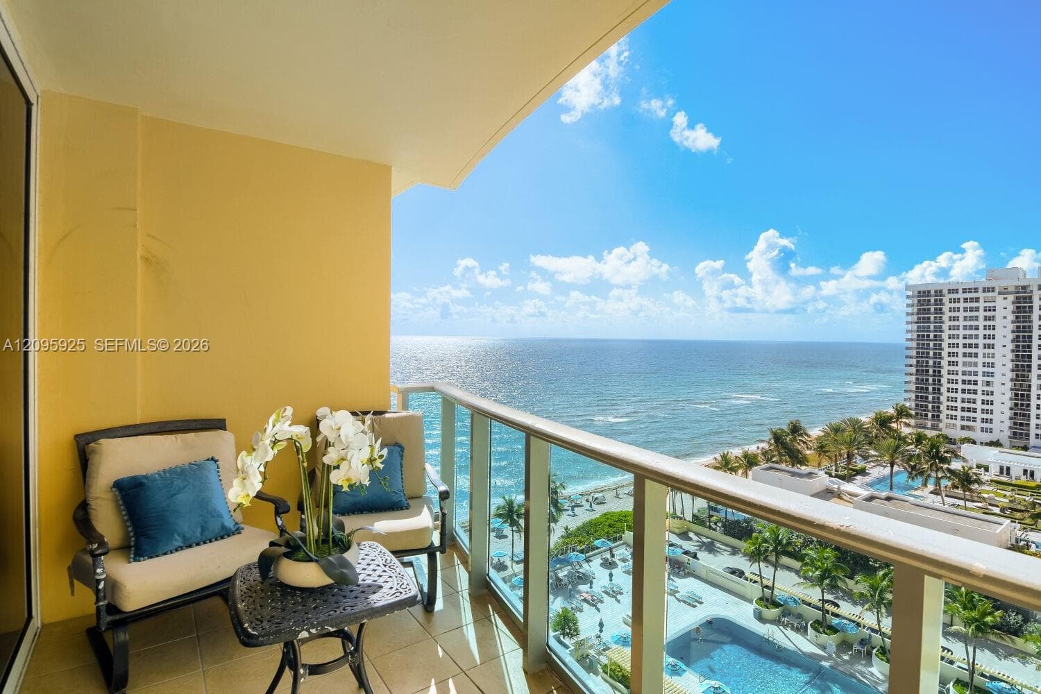 WAVE CONDO · #1215 (AVAILABLE NOW-DEC) in Hollywood - Photo 11