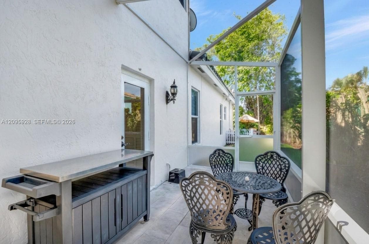 375 SW 16th St photo 27