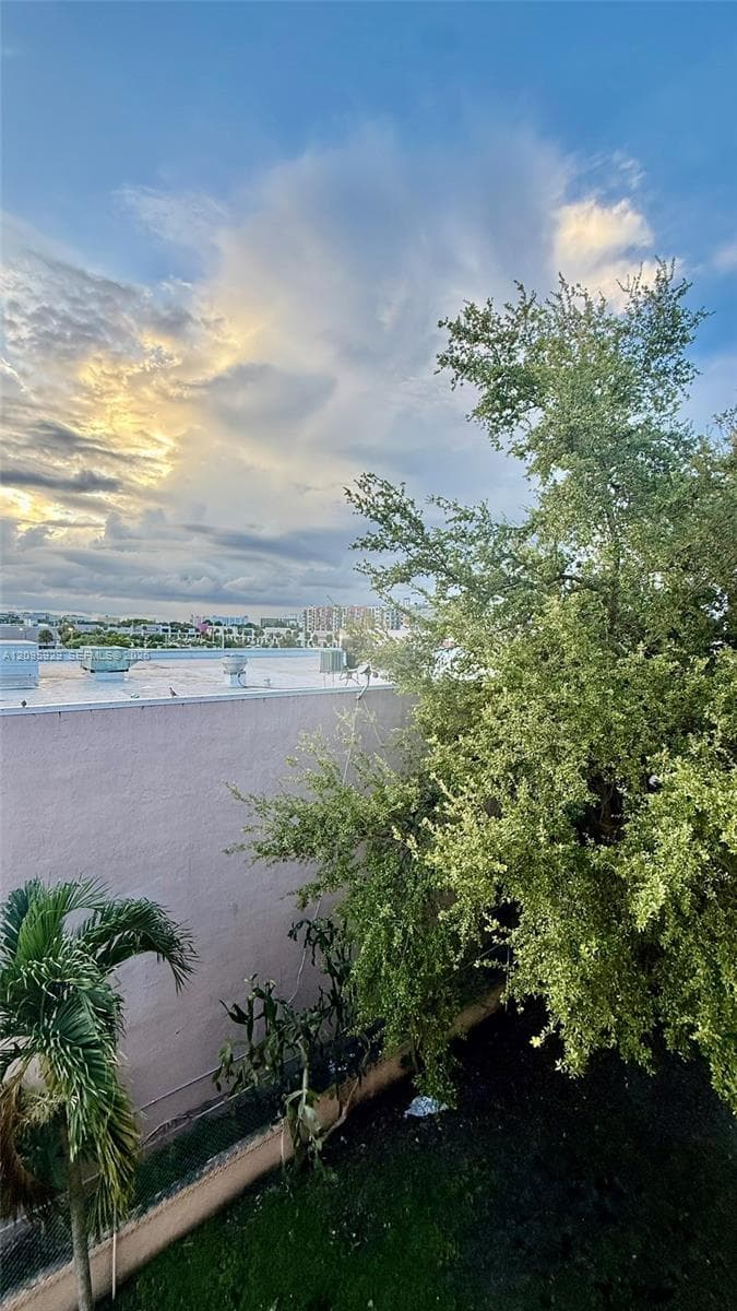 EL CID CONDO · #405 in Miami - Photo 8