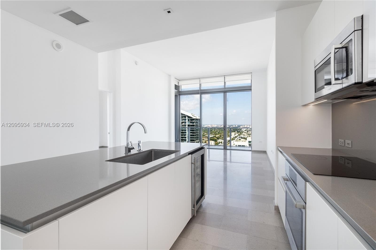Reach Brickell City Centre · #4006 in Miami - Photo 11