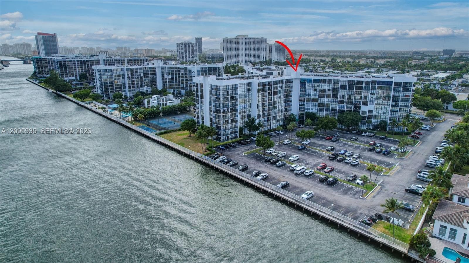 OCEANVIEW PARK CONDO · #715 in Hallandale Beach - Photo 62