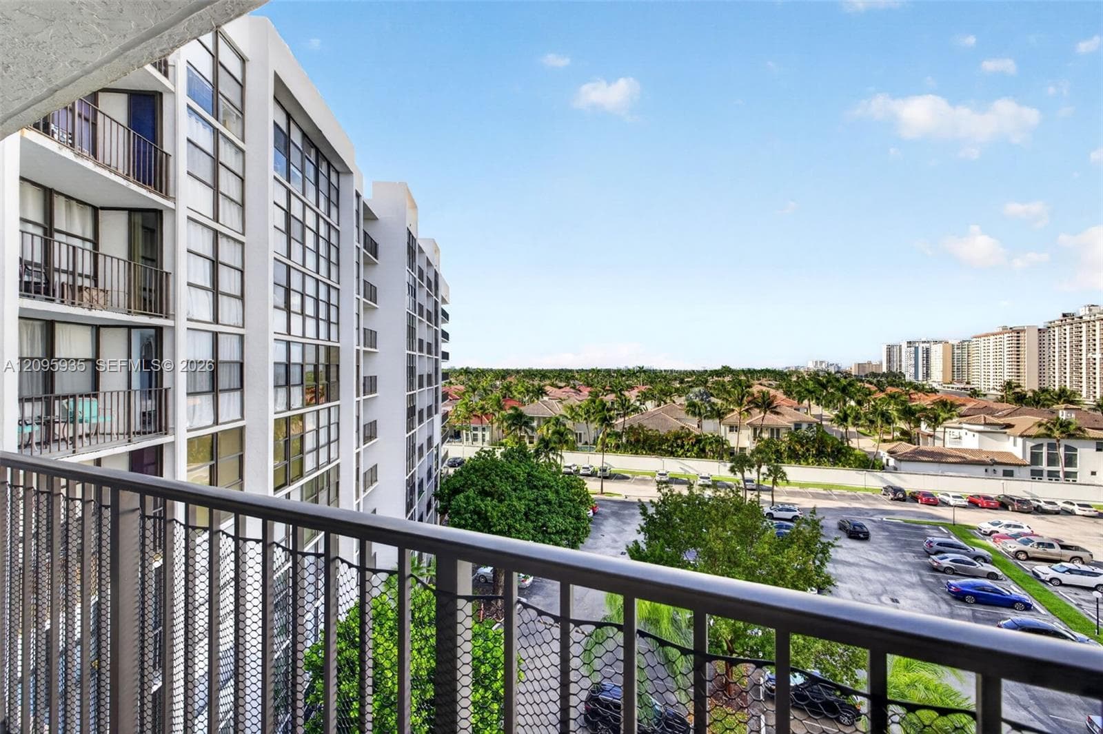 OCEANVIEW PARK CONDO · #715 in Hallandale Beach - Photo 42