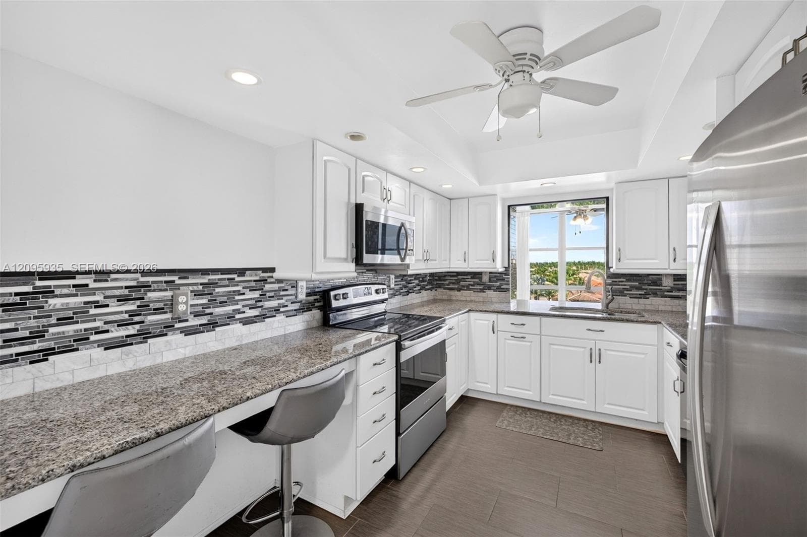 OCEANVIEW PARK CONDO · #715 in Hallandale Beach - Photo 17