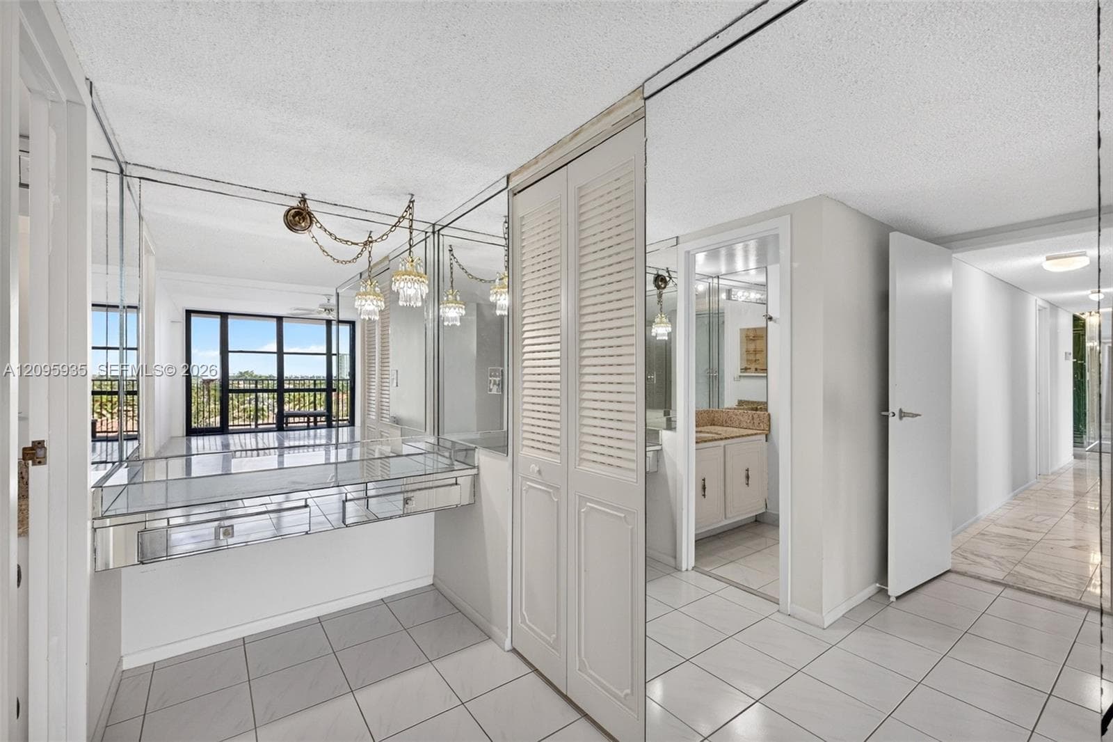 OCEANVIEW PARK CONDO · #715 in Hallandale Beach - Photo 26