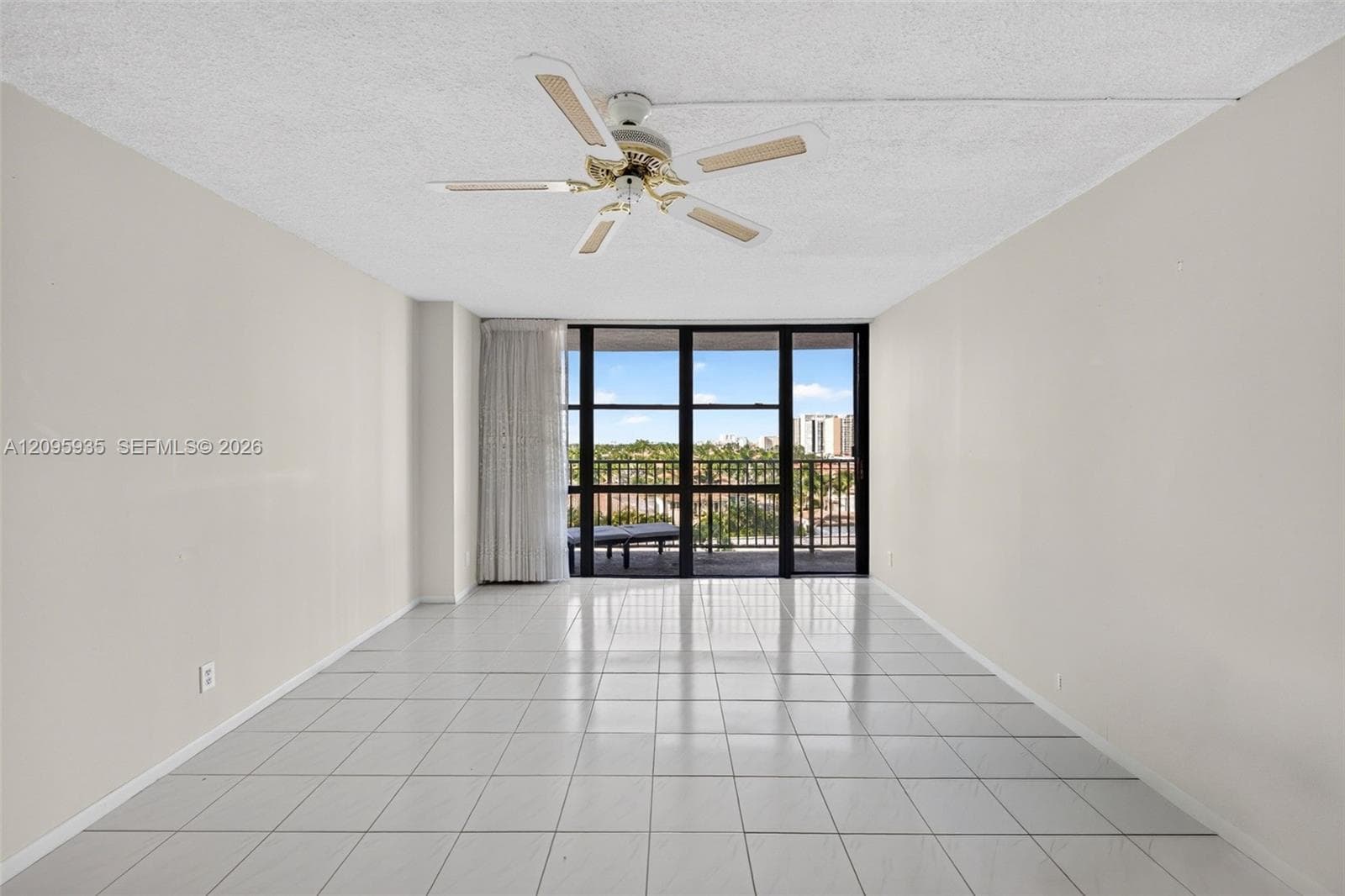 OCEANVIEW PARK CONDO · #715 in Hallandale Beach - Photo 22